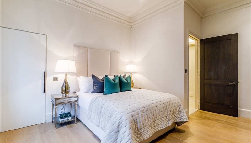 Three Bedroom Three Bathroom Apartment To Let  Duke Street Mayfair W1 Image 11
