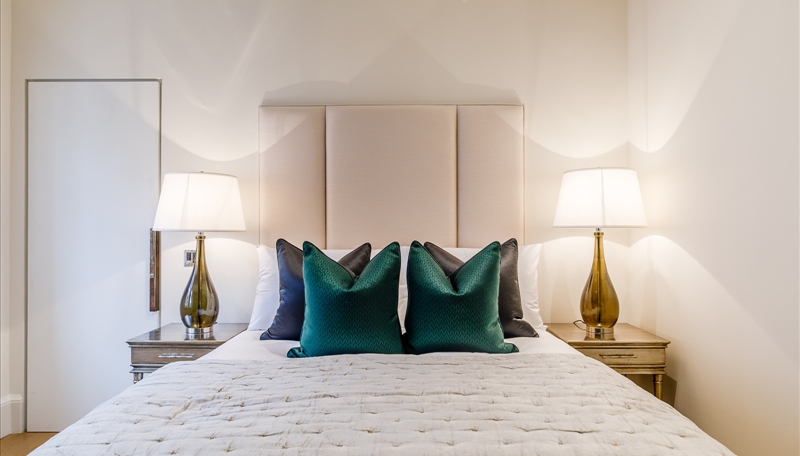 Three Bedroom Three Bathroom Apartment To Let  Duke Street Mayfair W1 Image 13