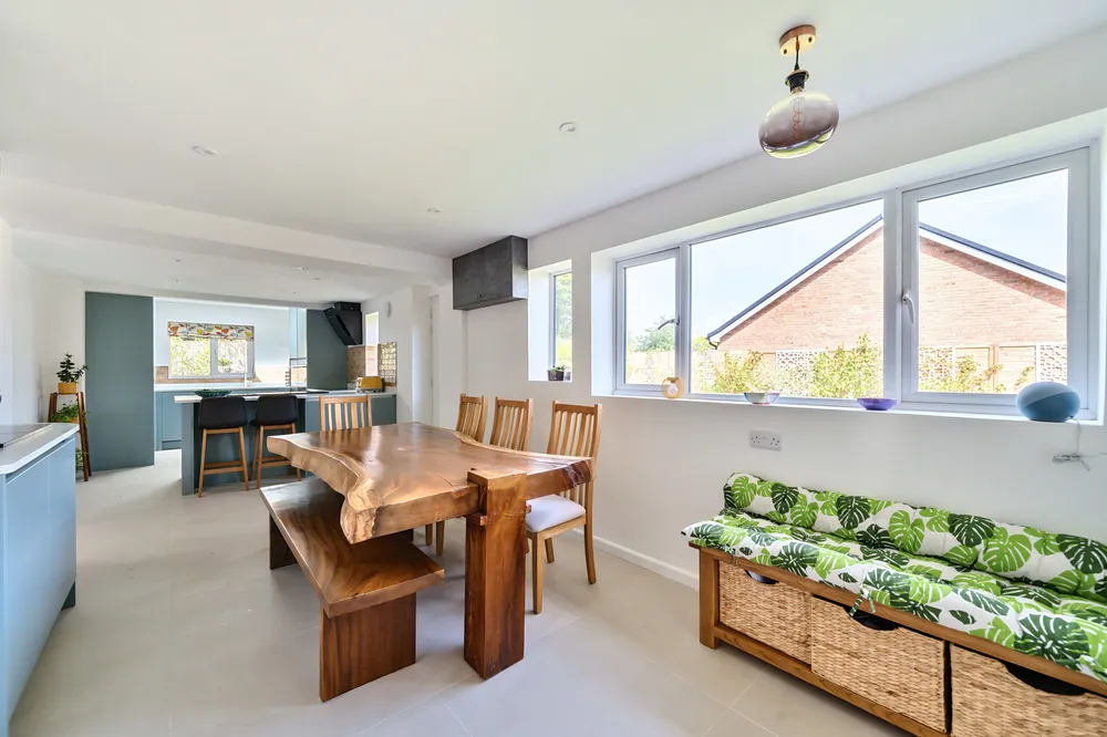 Halls Farm Close, Winchester, SO22
