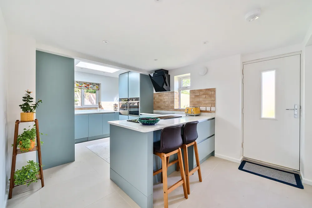 Halls Farm Close, Winchester, SO22