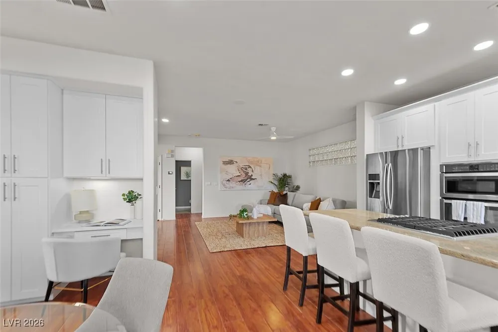 1333 Fox Acres Dr, Las Vegas, NV 89134