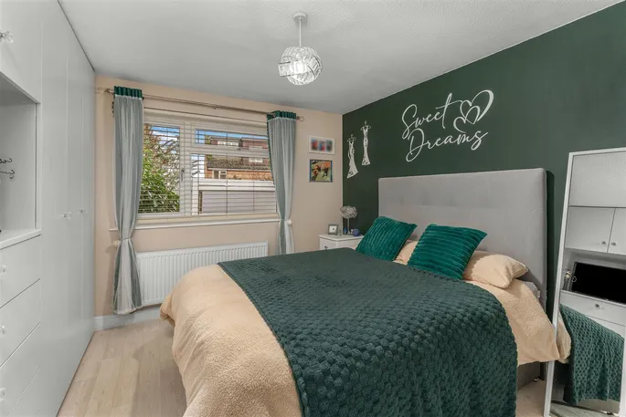 Property carousel image 10