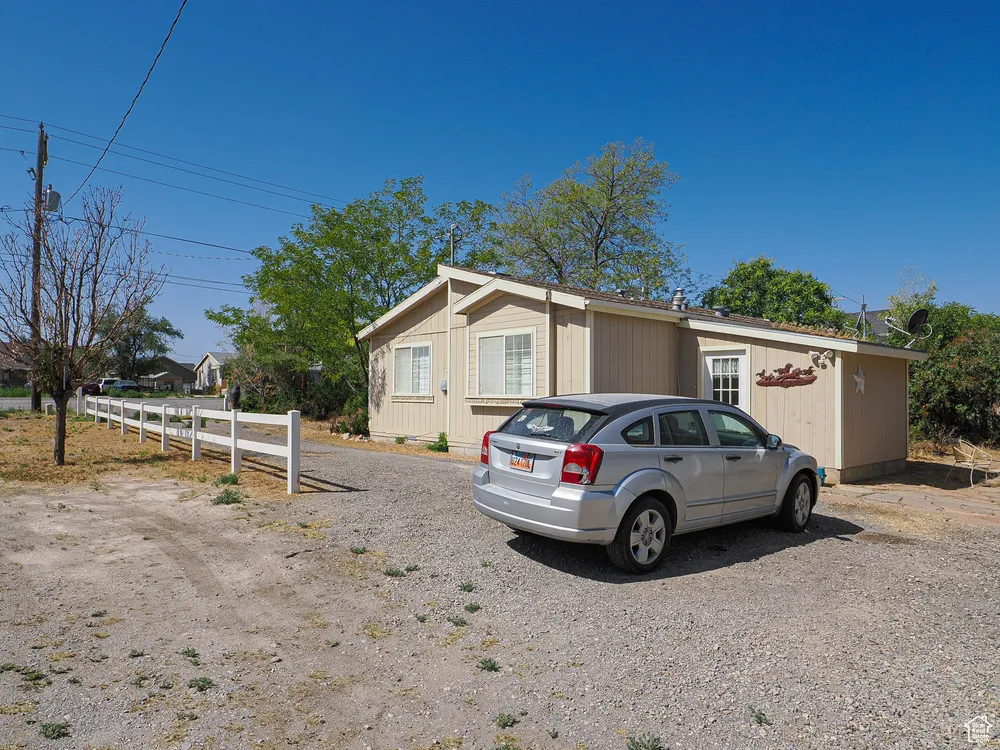 697 E Main St, Grantsville, UT 84029