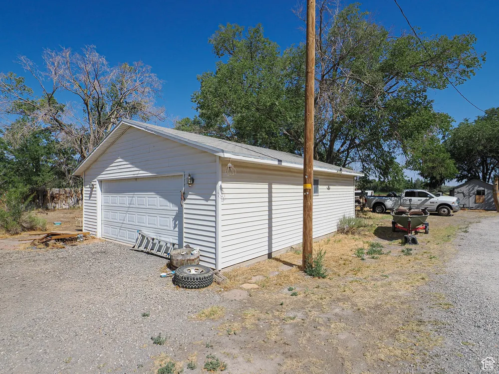 697 E Main St, Grantsville, UT 84029