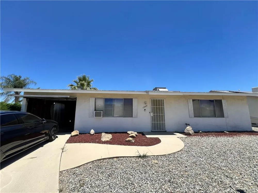 1598 W Wesley Pl, Hemet, CA 92543