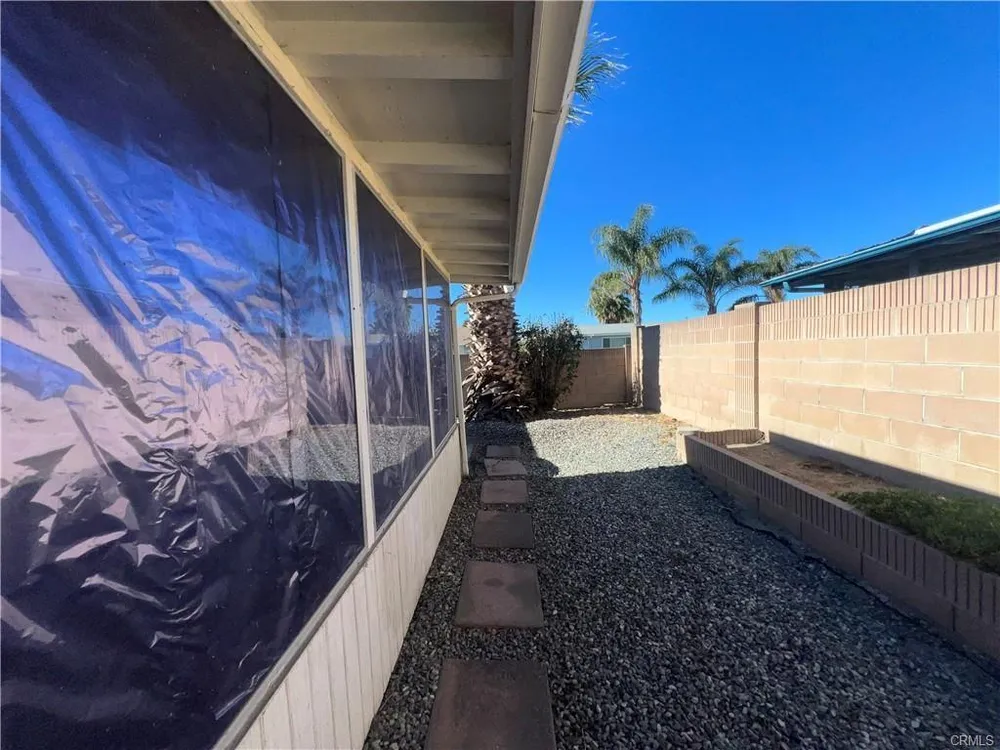 1598 W Wesley Pl, Hemet, CA 92543