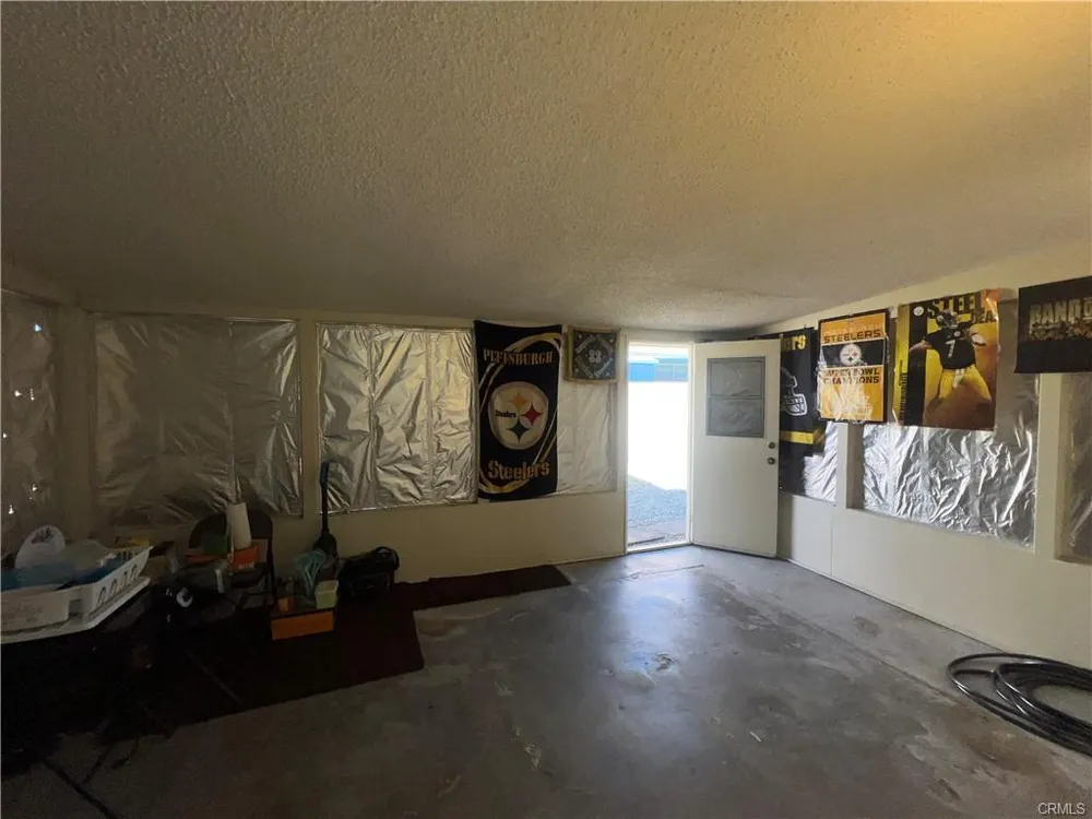 1598 W Wesley Pl, Hemet, CA 92543