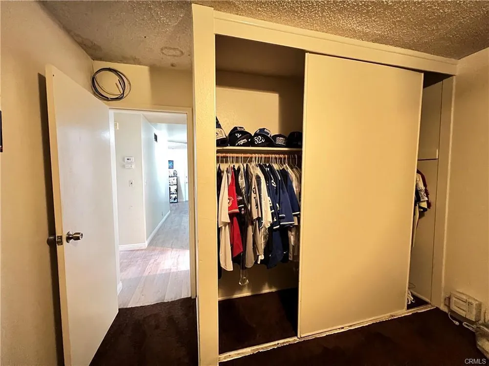 1598 W Wesley Pl, Hemet, CA 92543