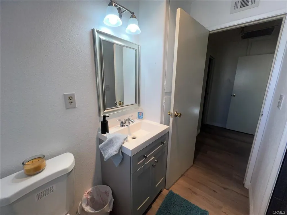 1598 W Wesley Pl, Hemet, CA 92543