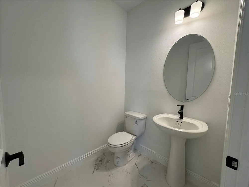 8007 Seaflower Pkwy, Bradenton, FL 34210