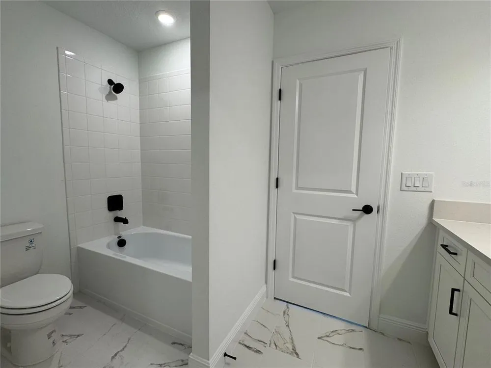 8007 Seaflower Pkwy, Bradenton, FL 34210