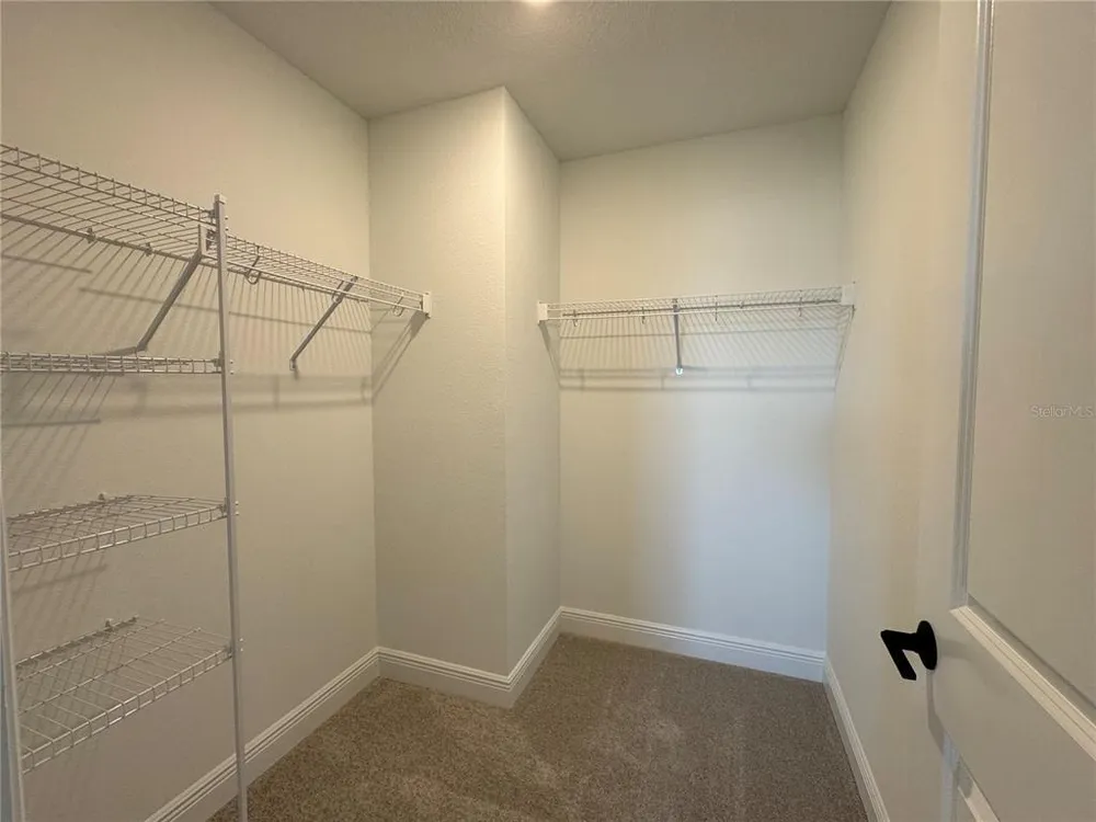 8007 Seaflower Pkwy, Bradenton, FL 34210