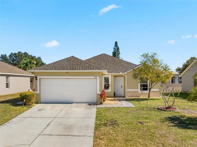 1108 Brenton Manor Dr, Winter Haven, FL 33881