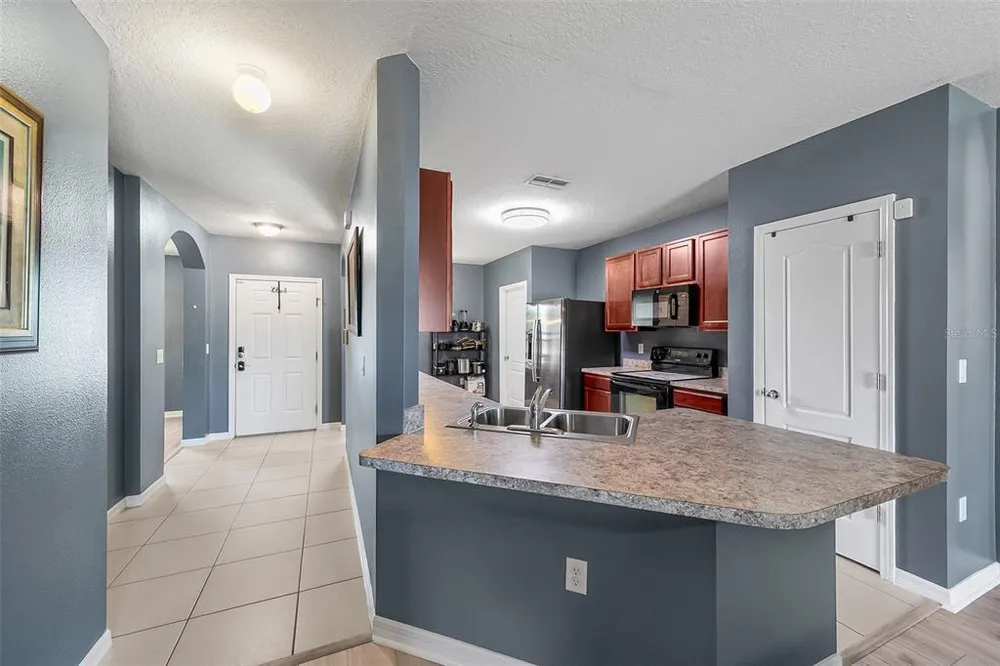 1108 Brenton Manor Dr, Winter Haven, FL 33881