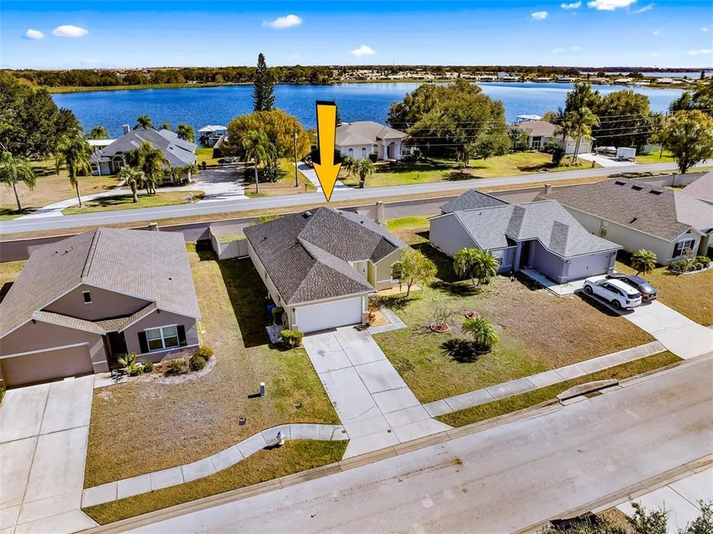 1108 Brenton Manor Dr, Winter Haven, FL 33881