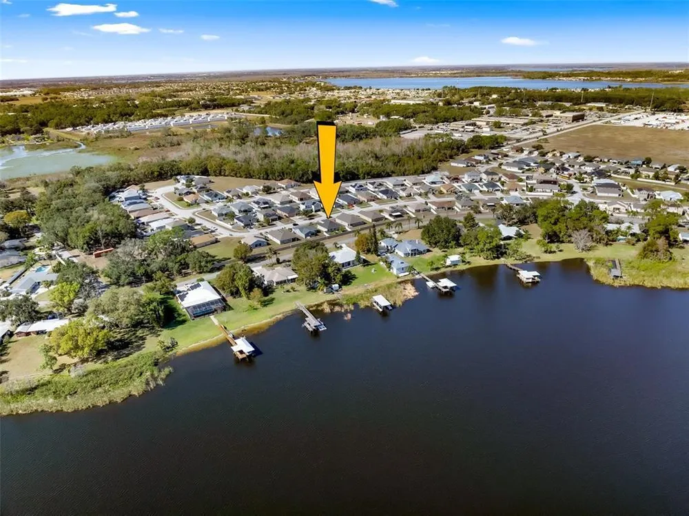 1108 Brenton Manor Dr, Winter Haven, FL 33881