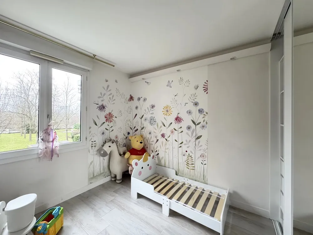 Issy-les-Moulineaux, 92130, France