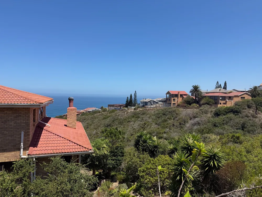 View image gallery of South Africa, Western Cape, Dana Bay, P. Pulchra Street, 8