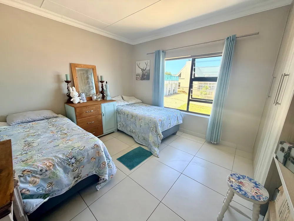 South Africa, Western Cape, Dana Bay, P. Pulchra Street, 8