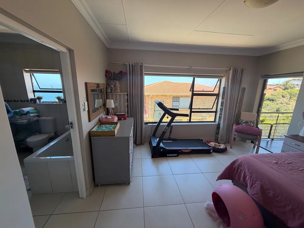 South Africa, Western Cape, Dana Bay, P. Pulchra Street, 8