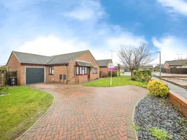 Shackleton Close, HARWICH photo