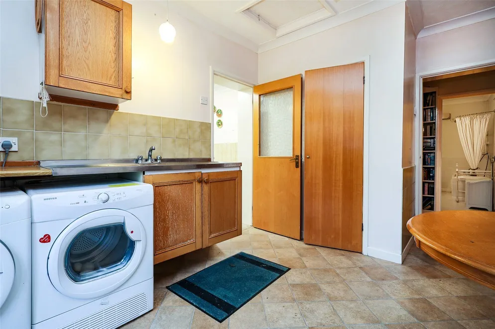 Property carousel item 11
