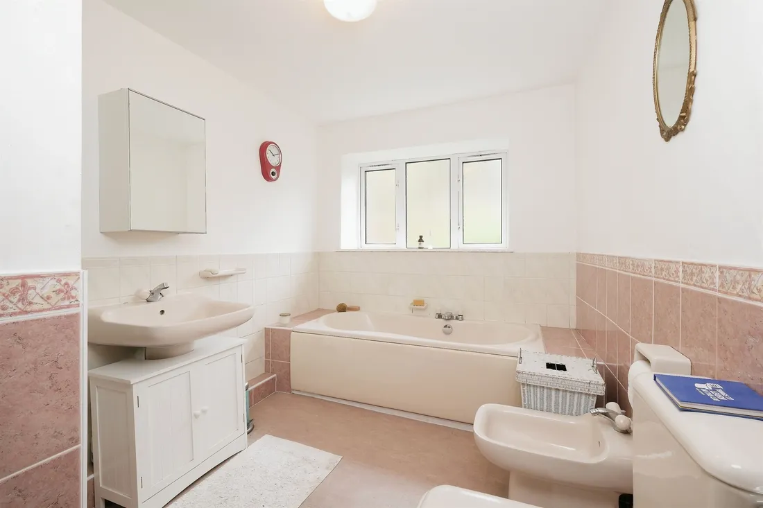 Property photo 24