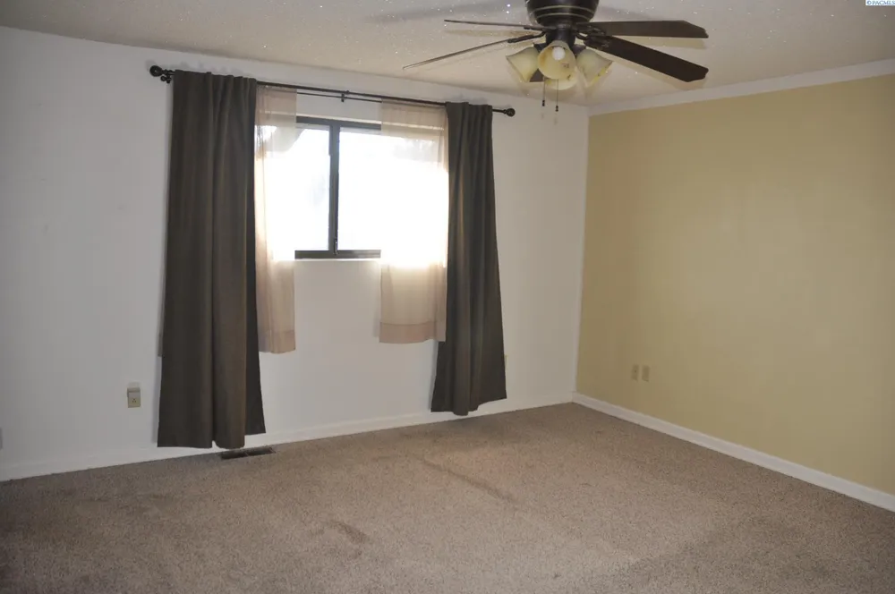 405 NW North St, Pullman, WA 99163