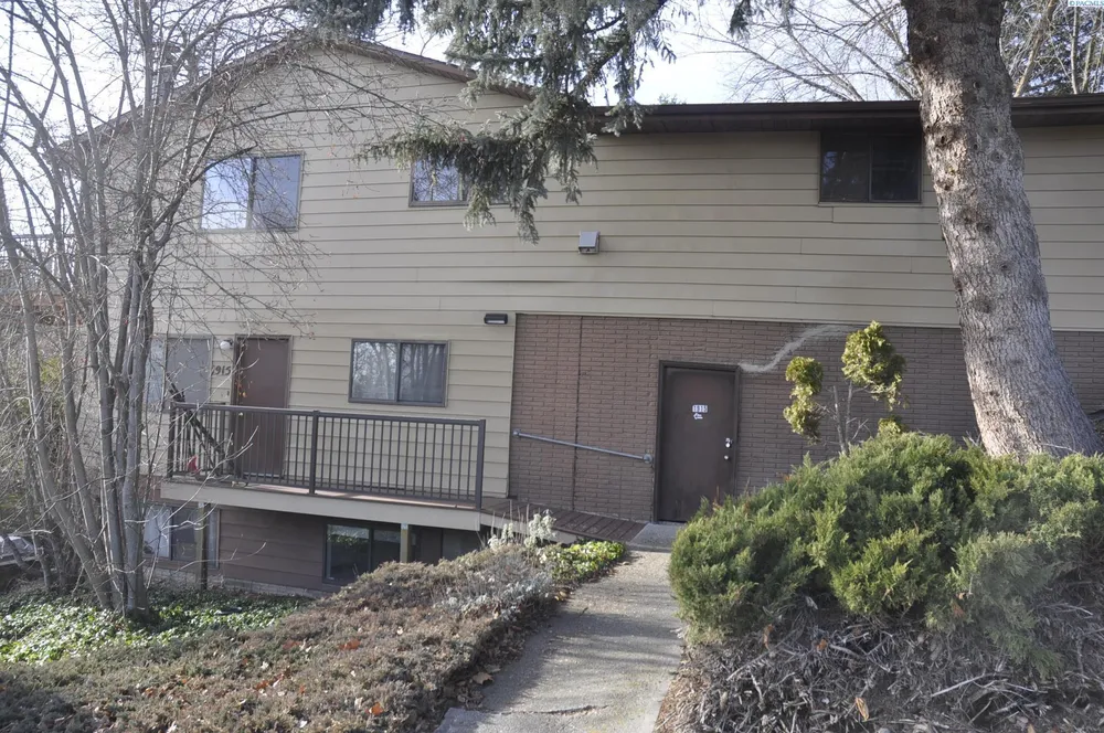 405 NW North St, Pullman, WA 99163