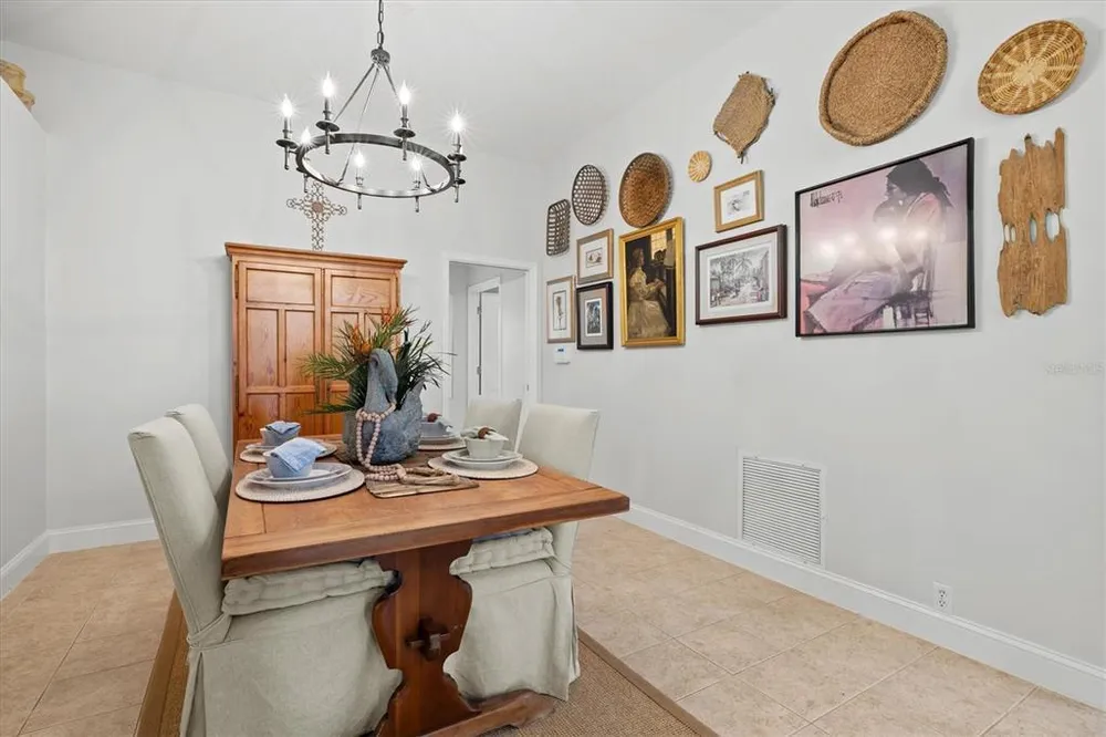 4706 Dundee Dr, Bradenton, FL 34210