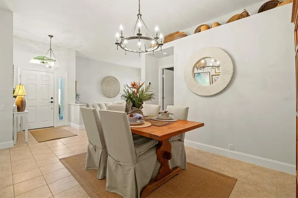 4706 Dundee Dr, Bradenton, FL 34210
