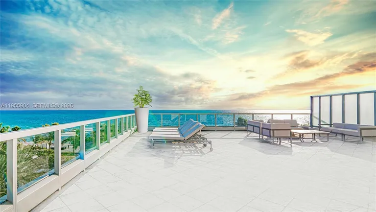 4391 Collins Ave, Miami Beach, FL 33140