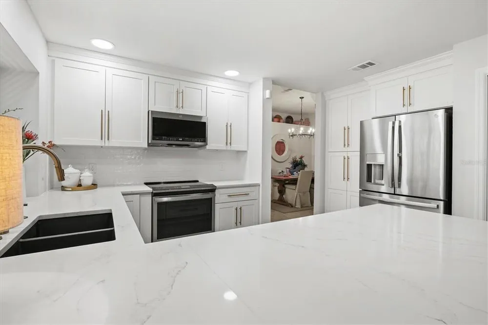4706 Dundee Dr, Bradenton, FL 34210