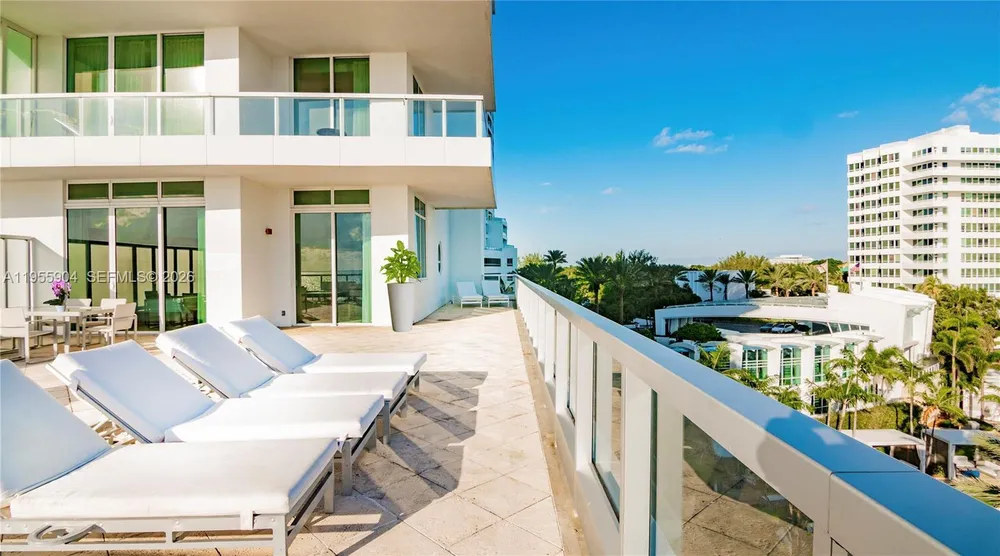 4391 Collins Ave, Miami Beach, FL 33140