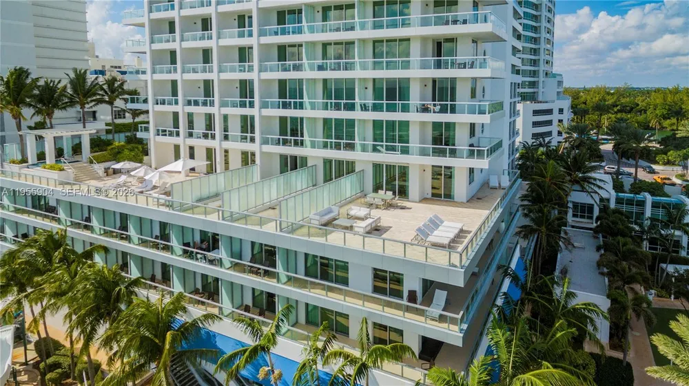4391 Collins Ave, Miami Beach, FL 33140