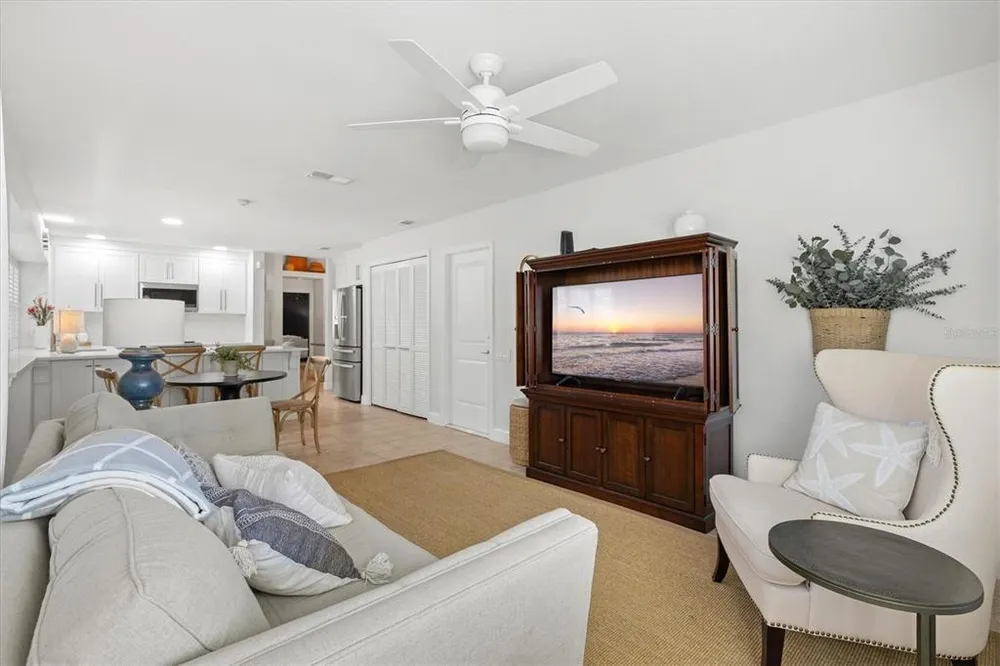 4706 Dundee Dr, Bradenton, FL 34210