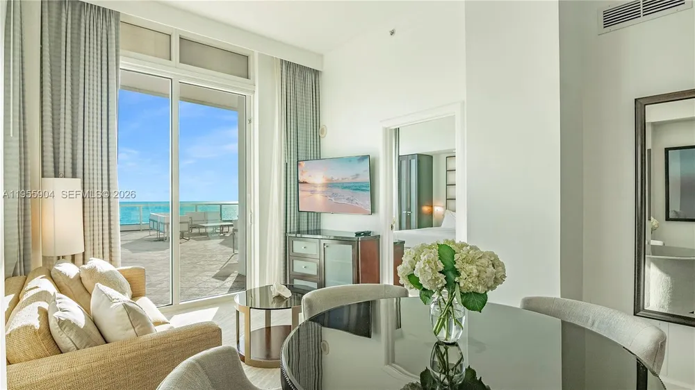 4391 Collins Ave, Miami Beach, FL 33140