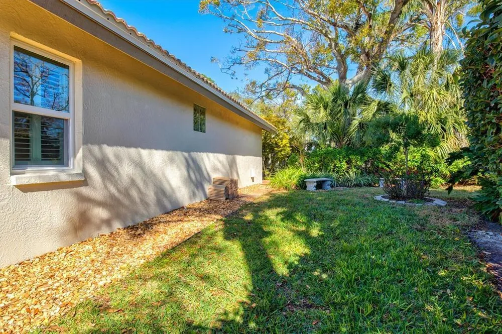 4706 Dundee Dr, Bradenton, FL 34210