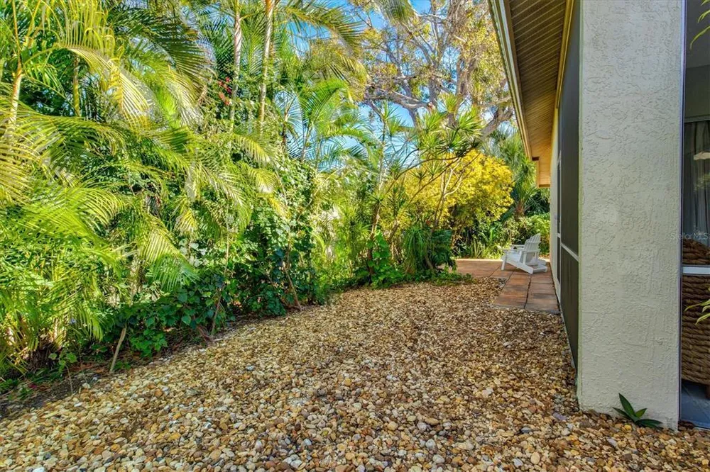 4706 Dundee Dr, Bradenton, FL 34210