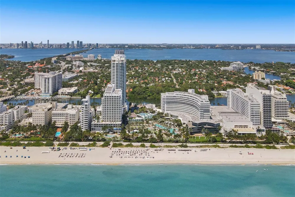 4391 Collins Ave, Miami Beach, FL 33140
