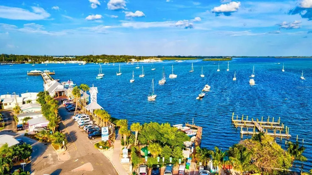4706 Dundee Dr, Bradenton, FL 34210