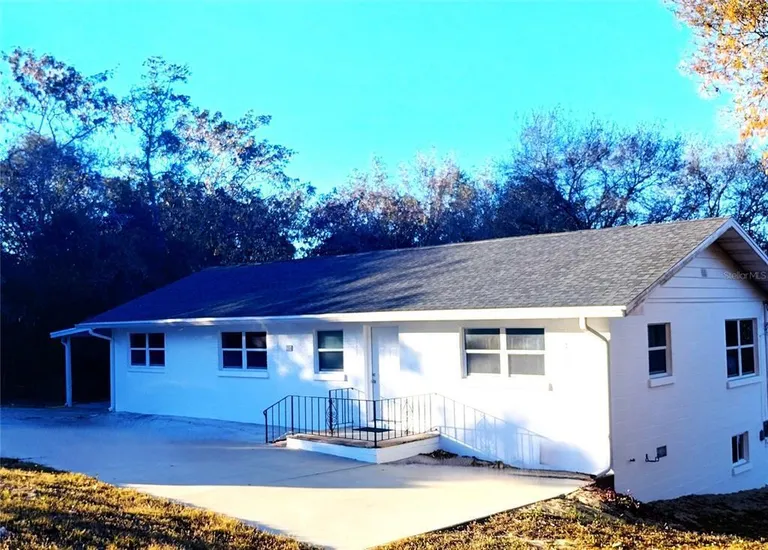 417 E Main St, Dundee, FL 33838