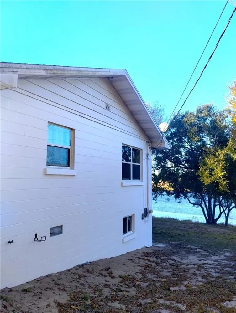 417 E Main St, Dundee, FL 33838