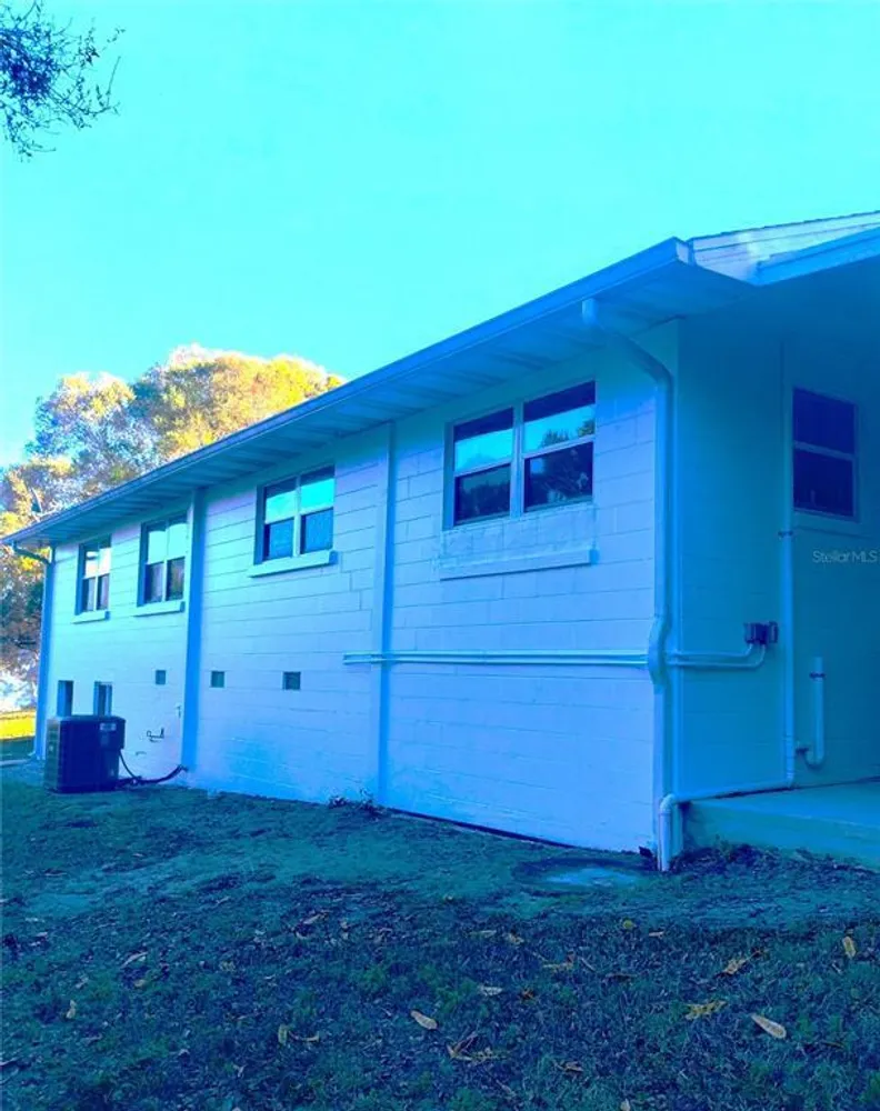 417 E Main St, Dundee, FL 33838