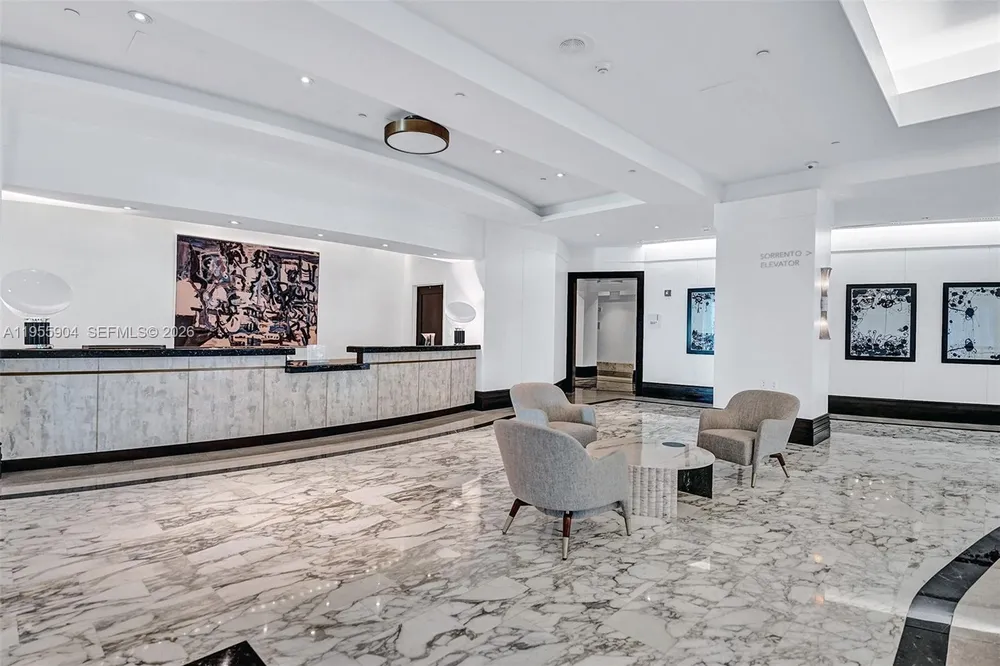 4391 Collins Ave, Miami Beach, FL 33140