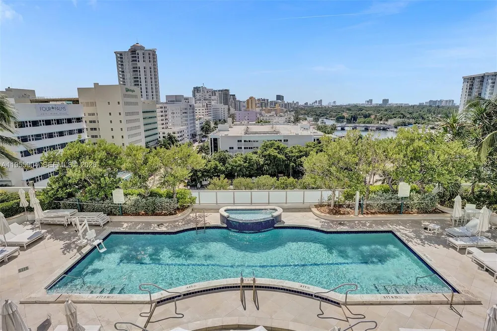4391 Collins Ave, Miami Beach, FL 33140