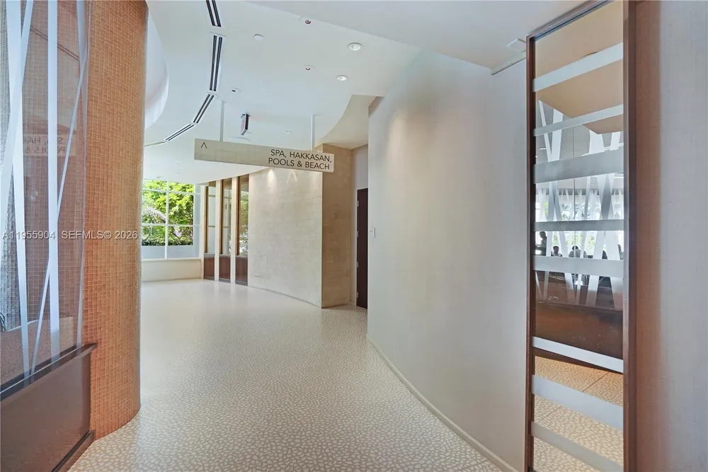 4391 Collins Ave, Miami Beach, FL 33140