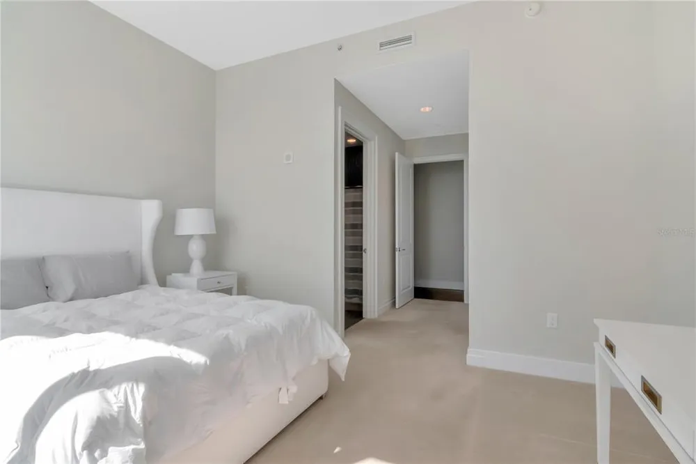 450 Knights Run Ave, Tampa, FL 33602