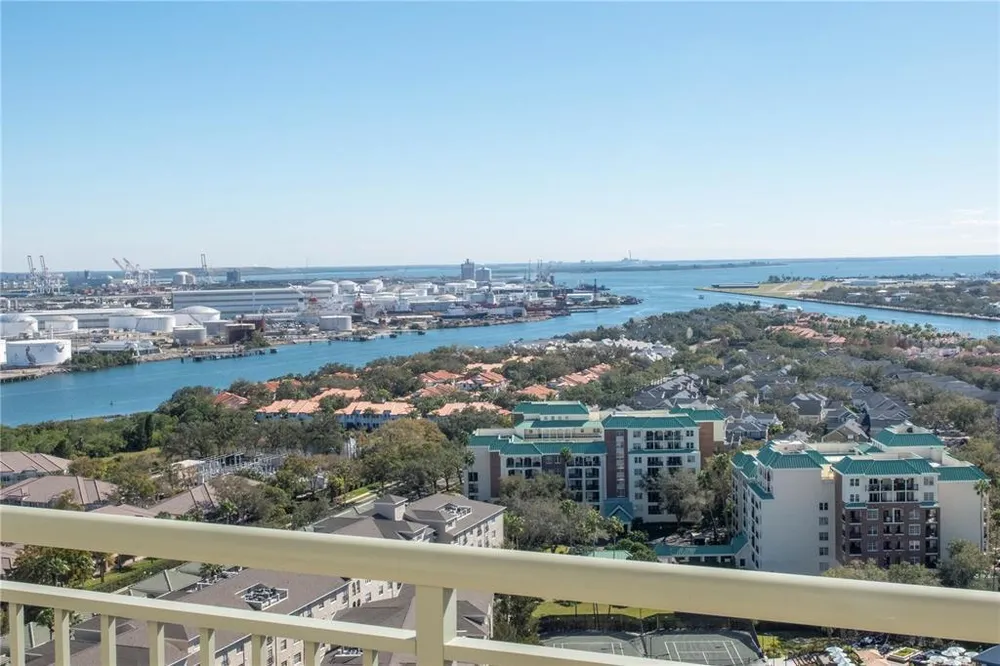 450 Knights Run Ave, Tampa, FL 33602