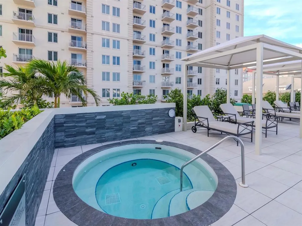 450 Knights Run Ave, Tampa, FL 33602